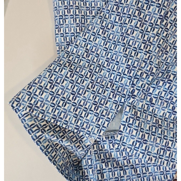 Yarn & Sea Blue White Geometric Patterned Capris Plus Size 16W - Picture 8 of 10